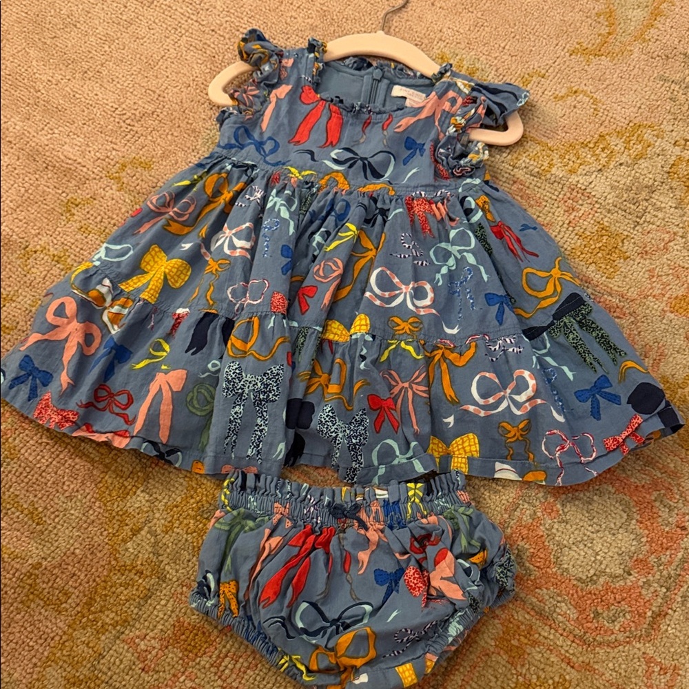 Pink Chicken Blue Dress Set with Colorful Bow Patterns PINK CHICKEN